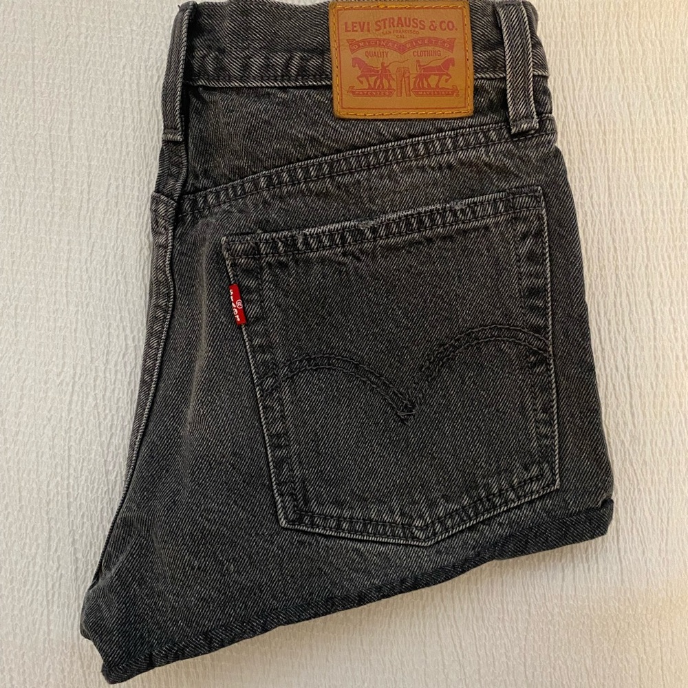 Levi’s shorts